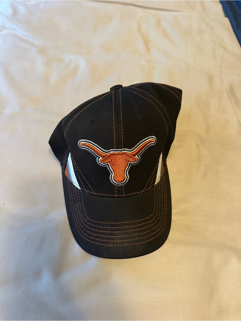 ONE/SIZE Black and Orange Longhorn Baseball Cap